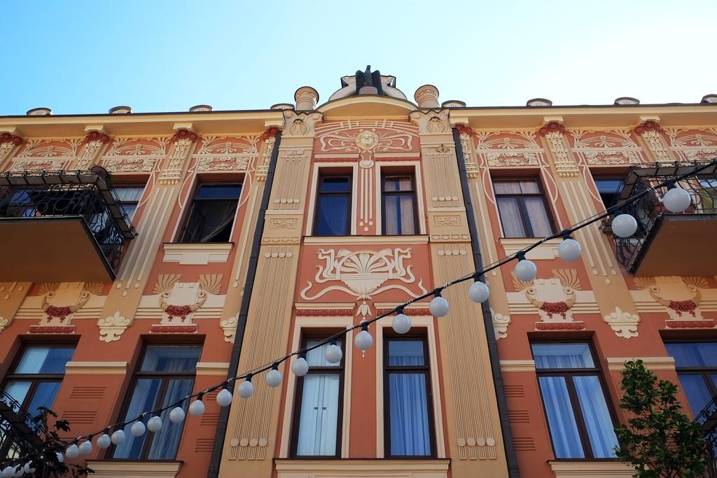Charming 2Br Apartment In Old Tbilisi - By Wehost Тбилиси Екстериор снимка