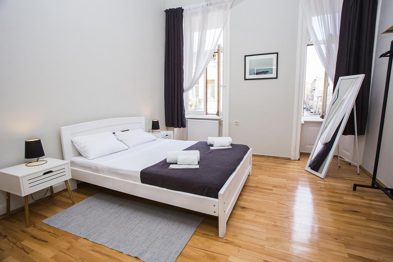 Charming 2Br Apartment In Old Tbilisi - By Wehost Тбилиси Екстериор снимка